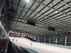 -乔波室内滑雪场