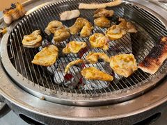 -围炉肉舍•炭烤活鳗•丹东海鲜烤肉(步行街店)