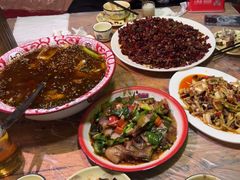 -江湖黑大兔(杨家坪店)