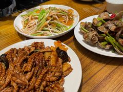 -泉畔人家·老济南经典鲁菜(大明湖店)