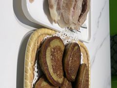 -三江源美食城