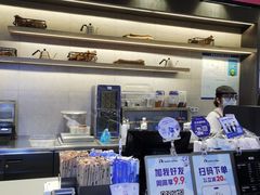 -瑞幸咖啡(凯德龙之梦莘庄店)