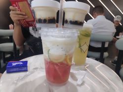 -桃桃屿·潮牌酷银(世纪荟店)