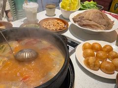 -贵府酸汤牛肉火锅·贵州老字号(飞山街店)