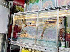 面包甜点陈列柜-德盛炸鸡腿(大沽南路店)