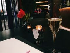 -wineapp葡萄酒餐吧(外滩金融中心店)