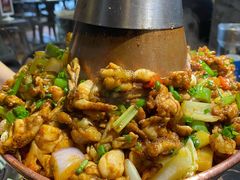 铜锅牛蛙-巴四老城区炭火蛙锅(张江店)