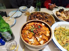 -老码头黑皮肘子锅包肉(赣水路店)