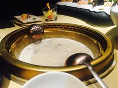 -余欢领鲜火锅(新街口店)