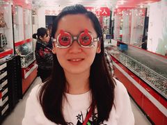 -朱师傅眼镜·蔡司·依视路·尼康(市先进店)