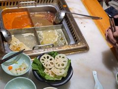 -巴渝瓦肆重庆鲜火锅(宝龙环湖店)