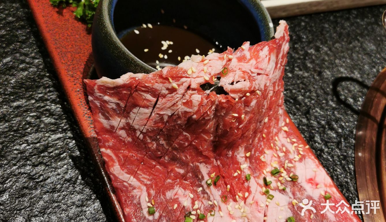恩施街超好吃的烤肉店[调皮]