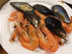 -四海一家自助餐(益田假日广场店)