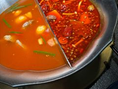 -湊湊火锅·茶憩(南京东路悦荟店)