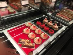 -Salon de The de Joel Robuchon(外滩18号店)