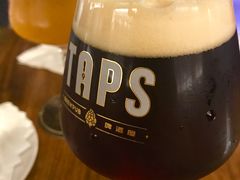 十二号新作（前）&nbsp;转折点小麦（后）-TAPS精酿啤酒屋