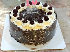 -皇冠幸福里动物奶油生日蛋糕(常青中路店)