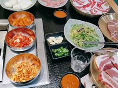 -臻牛烤肉
