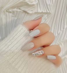 -悦指间美甲美睫