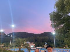 -汤山欢乐水世界