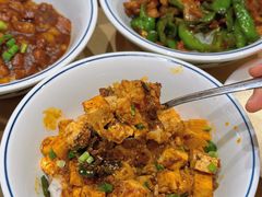 -李与白包子铺(桐梓林店)