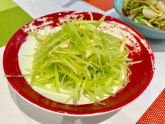 -艾尼巴億餐厅 Aini Bayi Restaurant(曲阳路店)