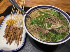 -云阿蛮云南生烫牛肉米线(奉贤路店)