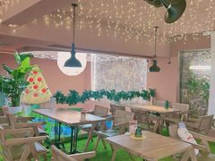 -Dragon Pizza•圆脸龙披萨·牛排餐厅