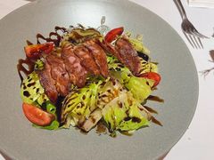 烟薰鸭肉沙拉-戈雅法餐厅(世界城广场店)