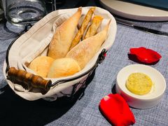 前菜面包-弦月窗LUNETTE BY AMANDA(复兴路店)