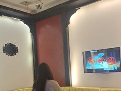 -莹乐迪量贩式KTV(祝桥店)