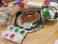 -额尔敦传统涮.冰煮羊火锅(乌兰察布体育场店)