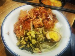鸡排饭-父二代辣肉面·盖饭