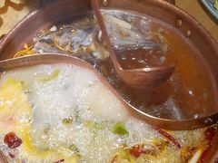 -洱火云南酸菜牛肉火锅(石景山当代商城店)