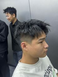 -米可造型烫发染发