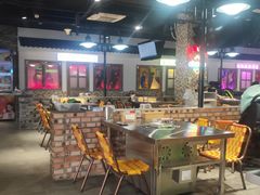 -马路牙子烧烤音乐酒馆(望京店)