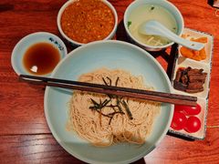 -裕兴记•蟹黄面馆(人民广场店)