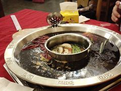 -山城年华老火锅(玉林店)