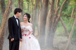 -雪中彩影婚纱摄影·微光艺术中心