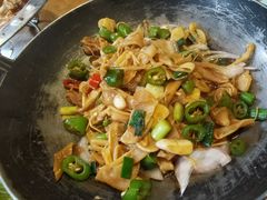 -船夫鱼锅(衢江路店)