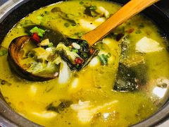 -周鱼小馆石锅酸菜鱼(活力汇店)