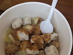 -手劲鱼丸馄饨铺(哈一百店)