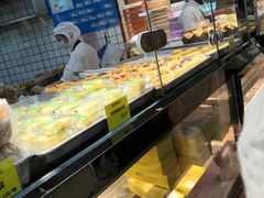 面包甜点陈列柜-鲍师傅糕点(国金街店)