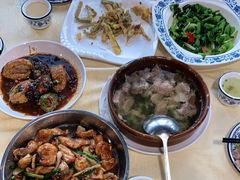 -鲤鱼塘农家山庄