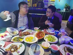 -忘忧草融合私房菜(红鼎国际店)
