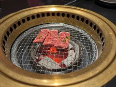 -山川小町·极番烧肉(新地假日广场店)