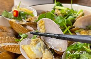 Marinated Clams in Braising Sauce