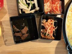 -青瓦炭韩潮烤肉(花园道店)