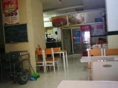 大堂-老游独一佳湘菜馆(高新四路店)