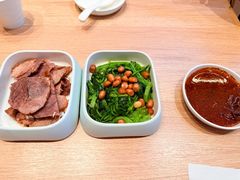 果仁菠菜-华天二友居肉饼(宫门口店)